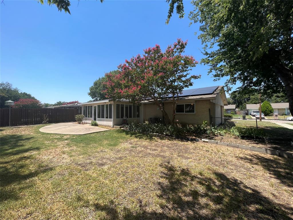 1920 Fairfield Drive