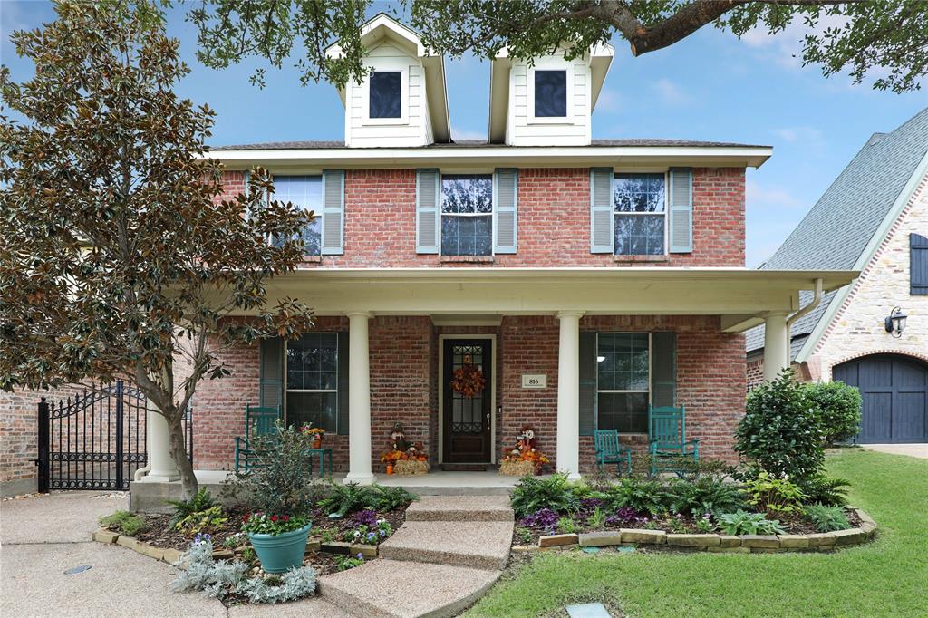 Photo 1 of 1 of 816 Chapel Hill Lane house