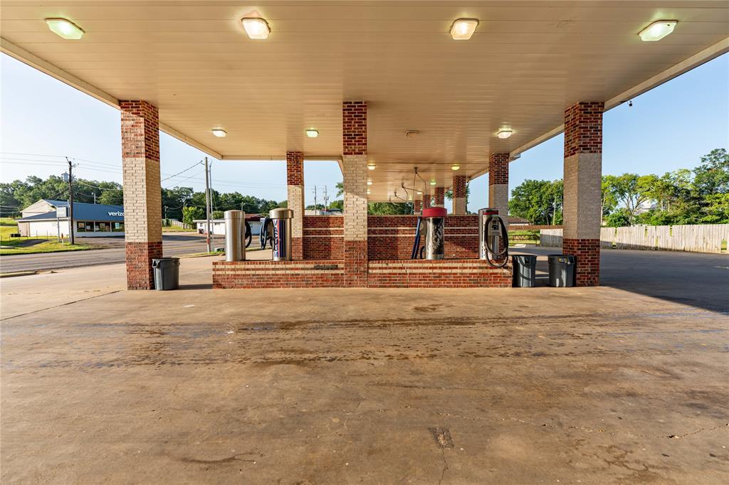 109 S Greer Boulevard