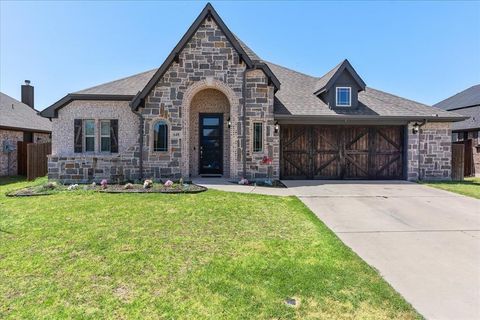 Photo of 648 Sirius Lane, Waxahachie, TX 75165 (MLS # 21329811)