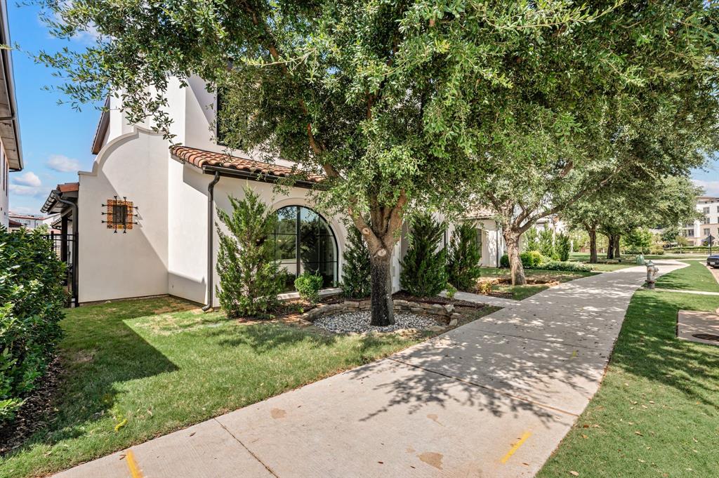 2850 Lakeside Parkway 110