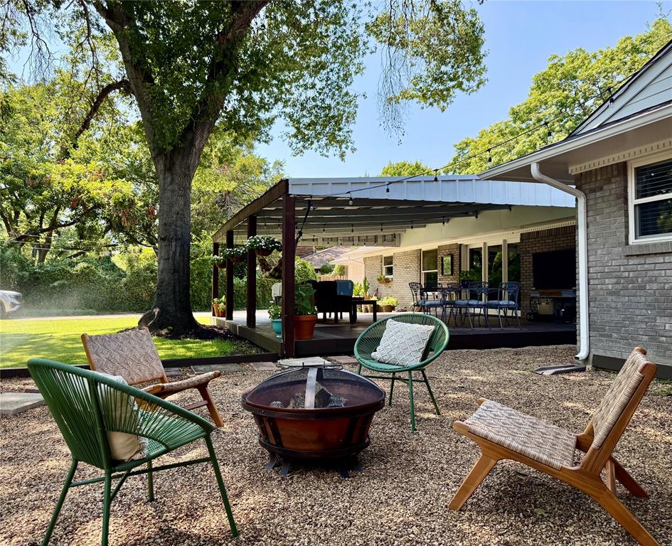 3008 Lavita Lane