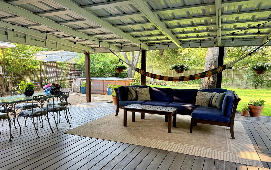 3008 Lavita Lane