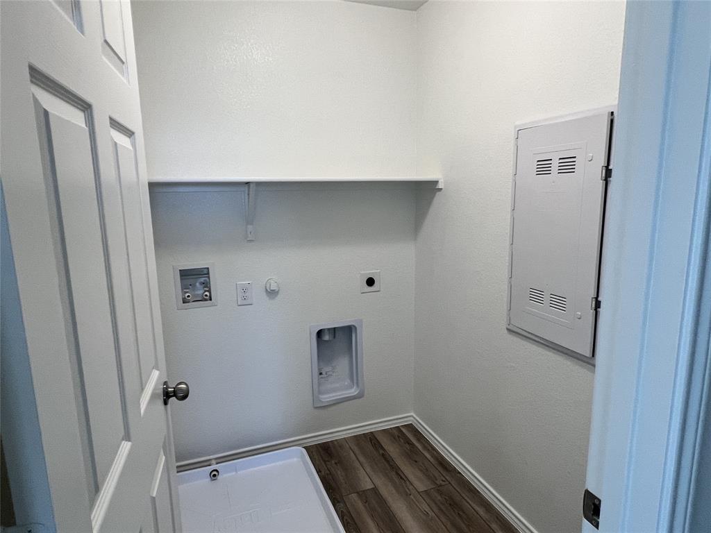 Elizabeth Creek - Residential Lease