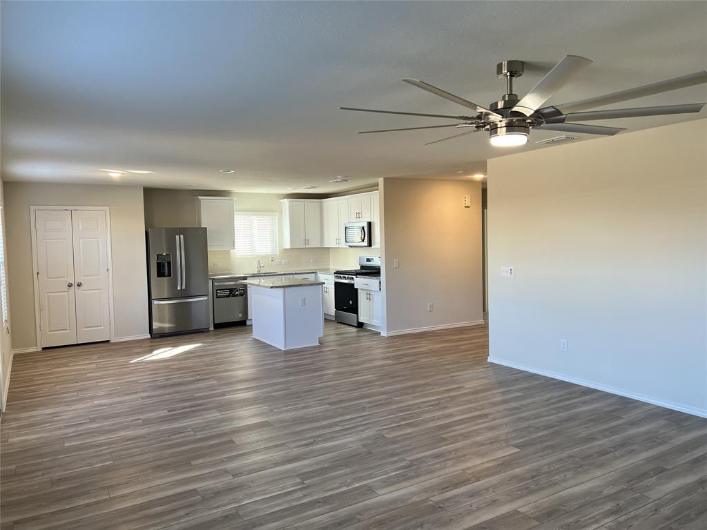 Elizabeth Creek - Residential Lease