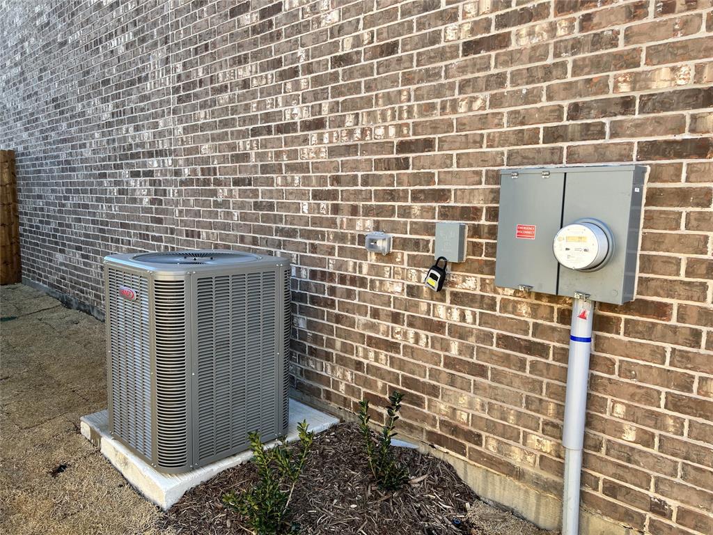 Elizabeth Creek - Residential Lease