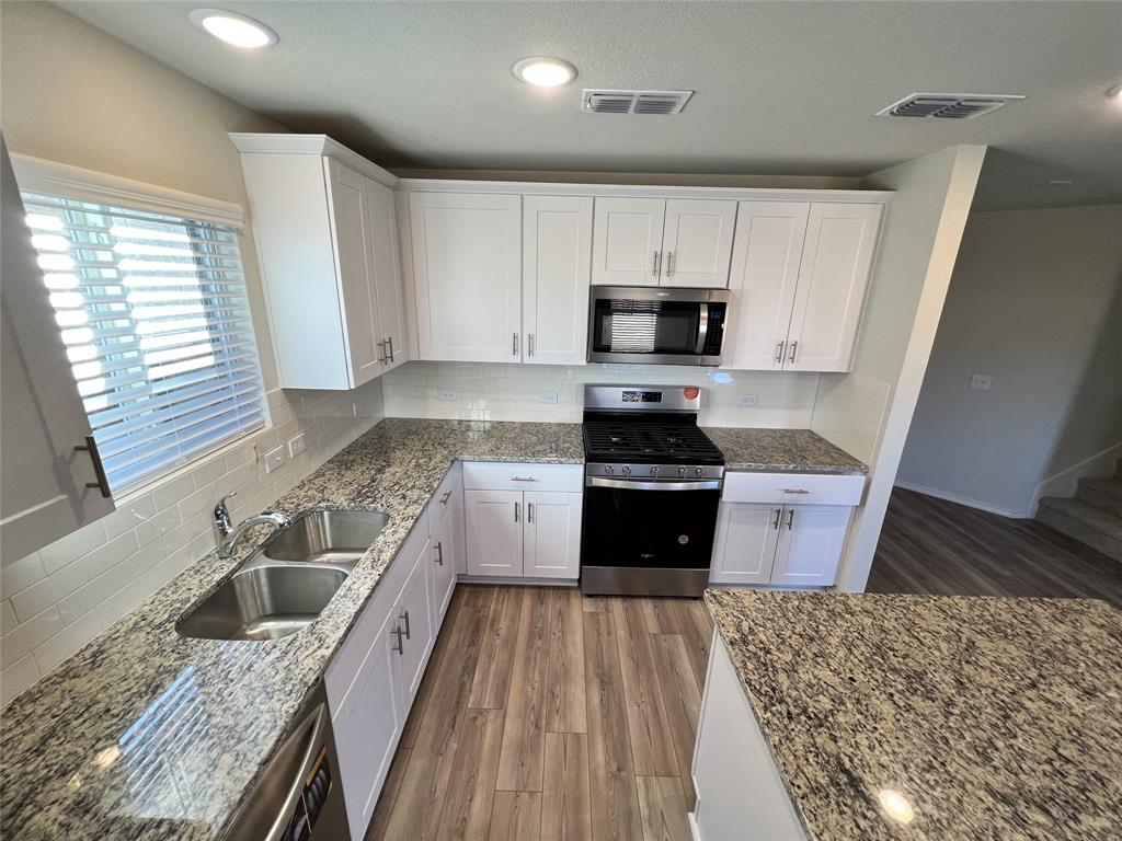 Elizabeth Creek - Residential Lease