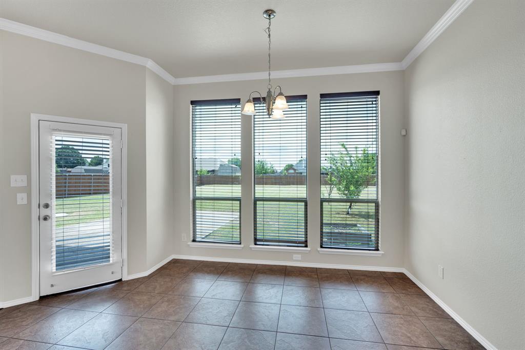 100 Windsor Circle