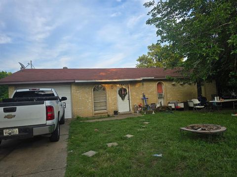 132 Bristol Drive Cedar Hill TX 75104