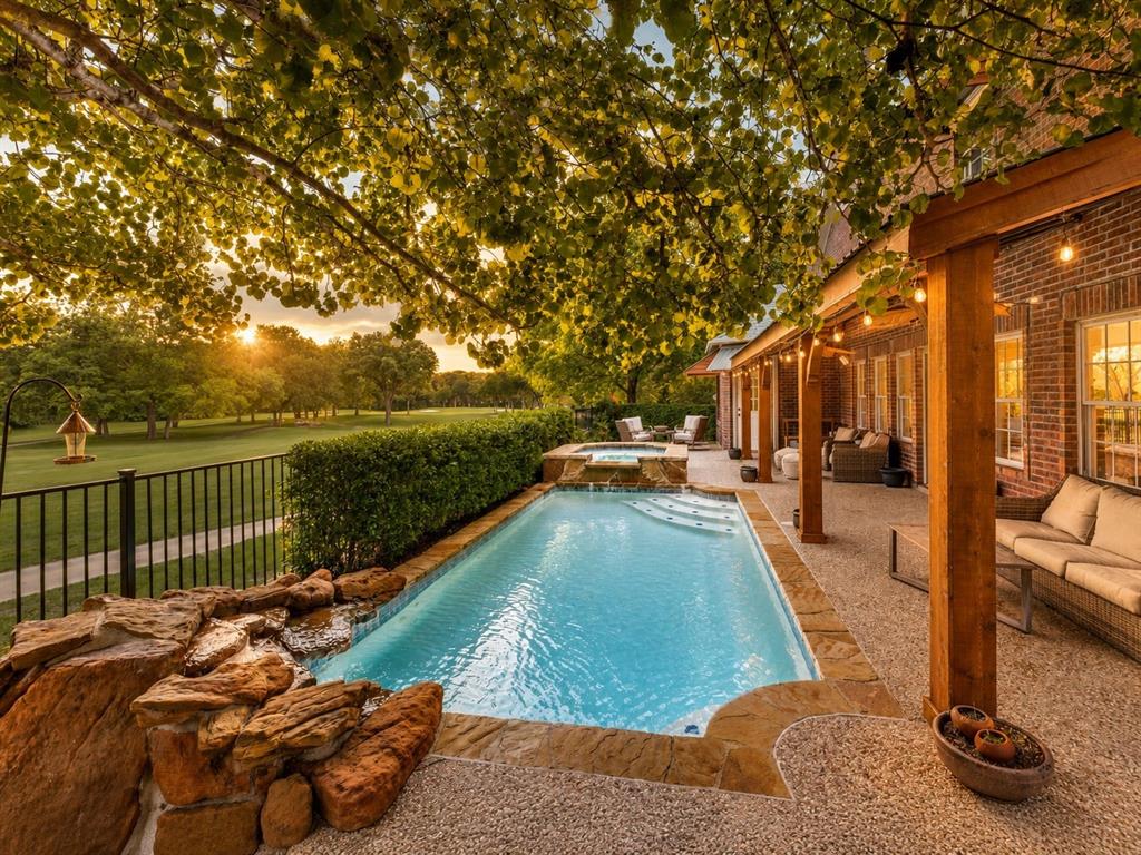 2706 Brookside Lane