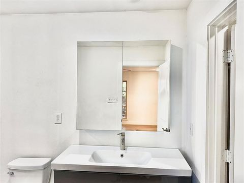 Tiny photo for 4084 Purdue Avenue, University Park, TX 75225 (MLS # 21163230)