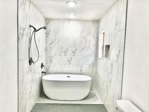 Tiny photo for 4084 Purdue Avenue, University Park, TX 75225 (MLS # 21163230)