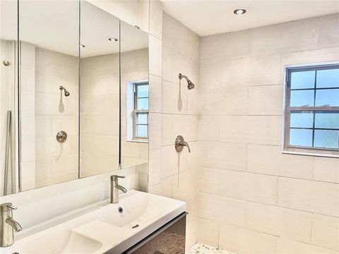 Tiny photo for 4084 Purdue Avenue, University Park, TX 75225 (MLS # 21163230)