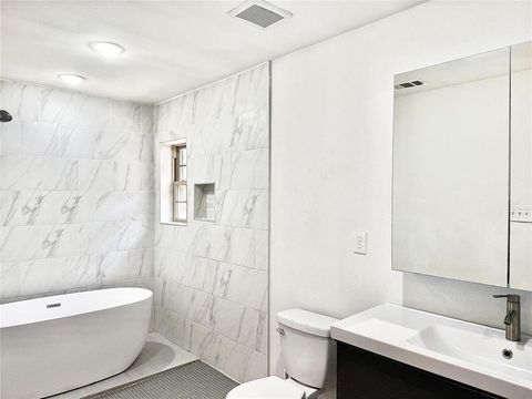 Tiny photo for 4084 Purdue Avenue, University Park, TX 75225 (MLS # 21163230)