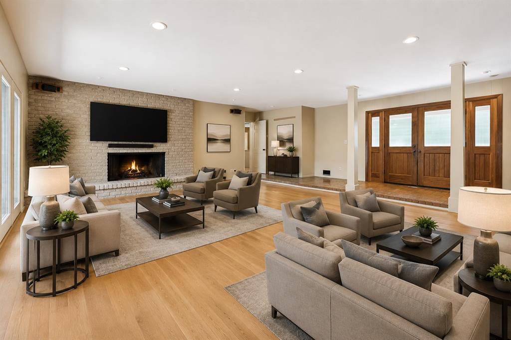 10115 Chesterton Drive