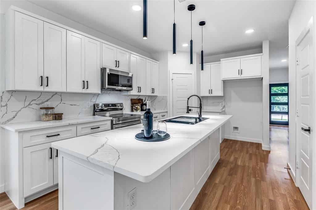 Lincoln Manor 02 - Residential Lease