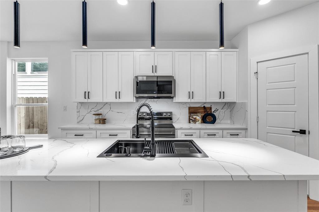 Lincoln Manor 02 - Residential Lease