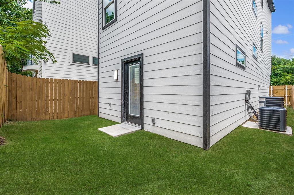 Lincoln Manor 02 - Residential Lease