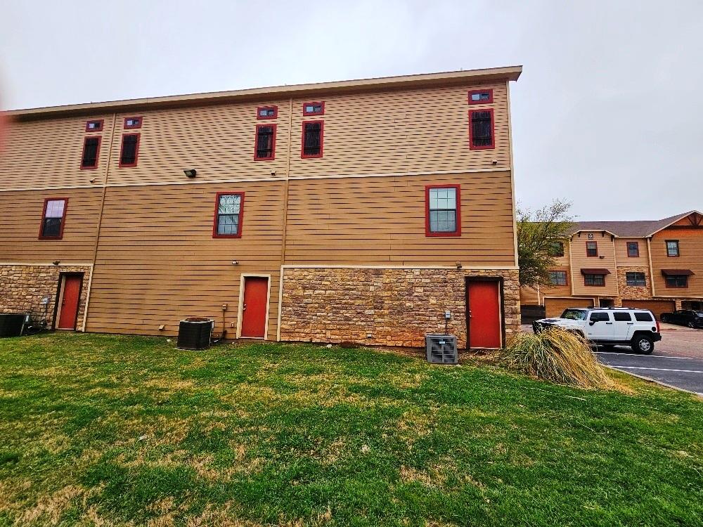 2410 S 2nd Street S 1579