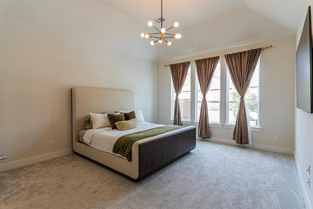 ESTATES AT ROCKHILL PHASE III BLK A LOT 8 - Residential