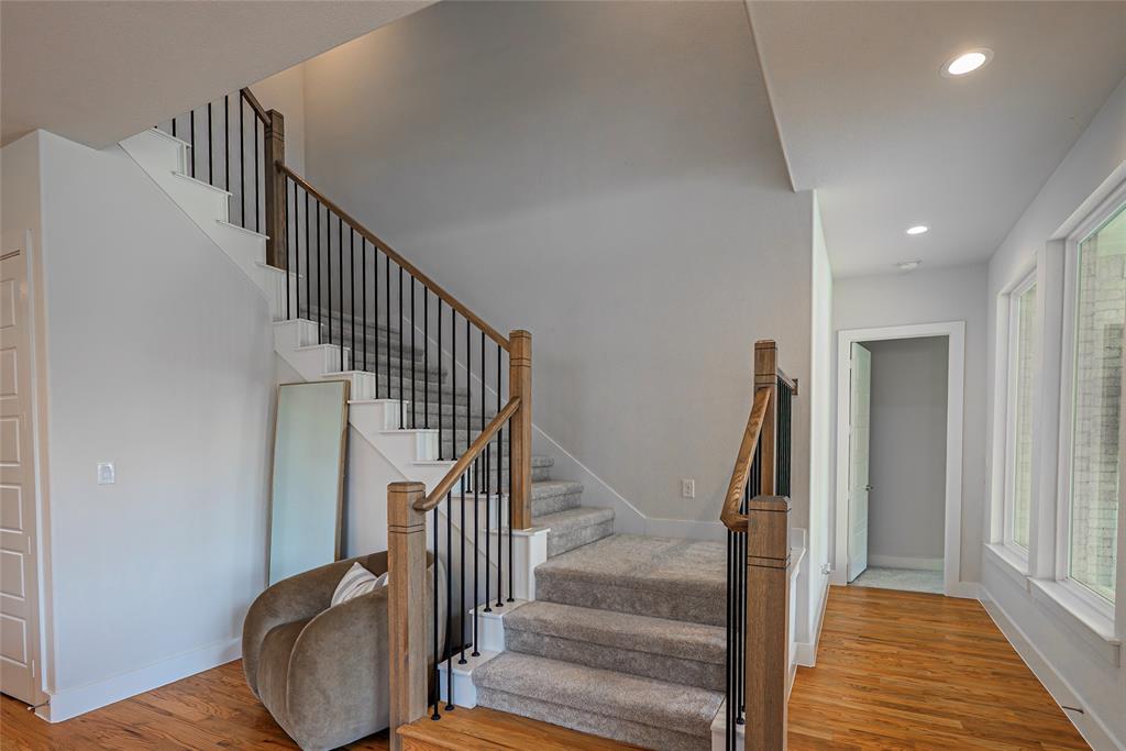 ESTATES AT ROCKHILL PHASE III BLK A LOT 8 - Residential