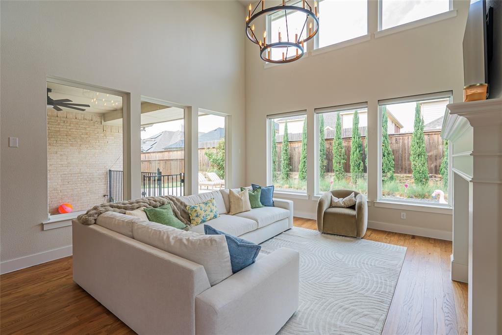 ESTATES AT ROCKHILL PHASE III BLK A LOT 8 - Residential