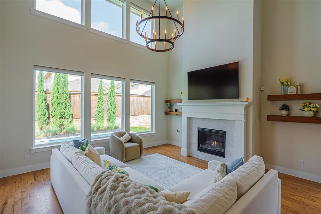 ESTATES AT ROCKHILL PHASE III BLK A LOT 8 - Residential