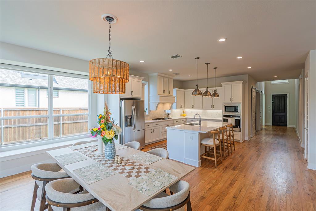 ESTATES AT ROCKHILL PHASE III BLK A LOT 8 - Residential