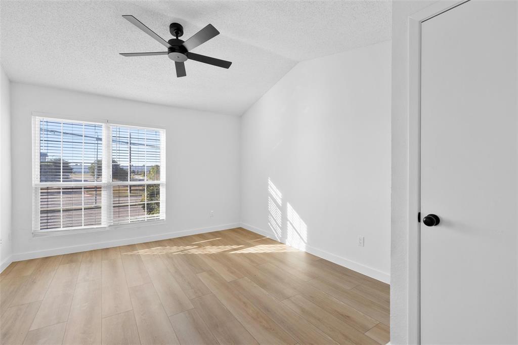 Pheasant Landing #8 - Residential