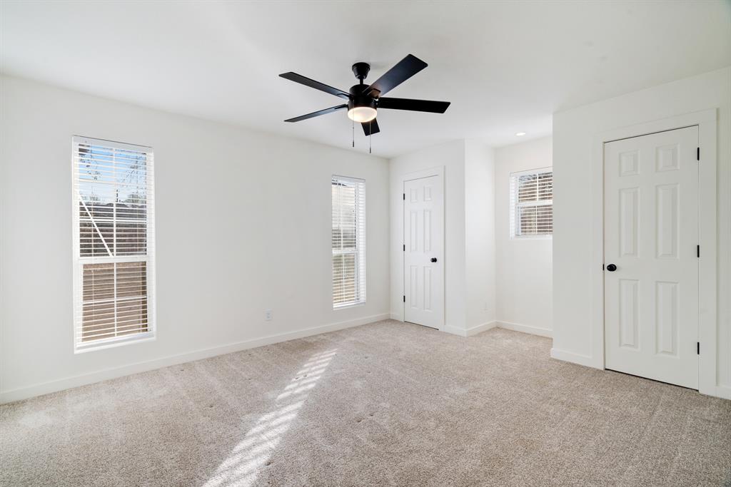 Twin Lakes - Residential