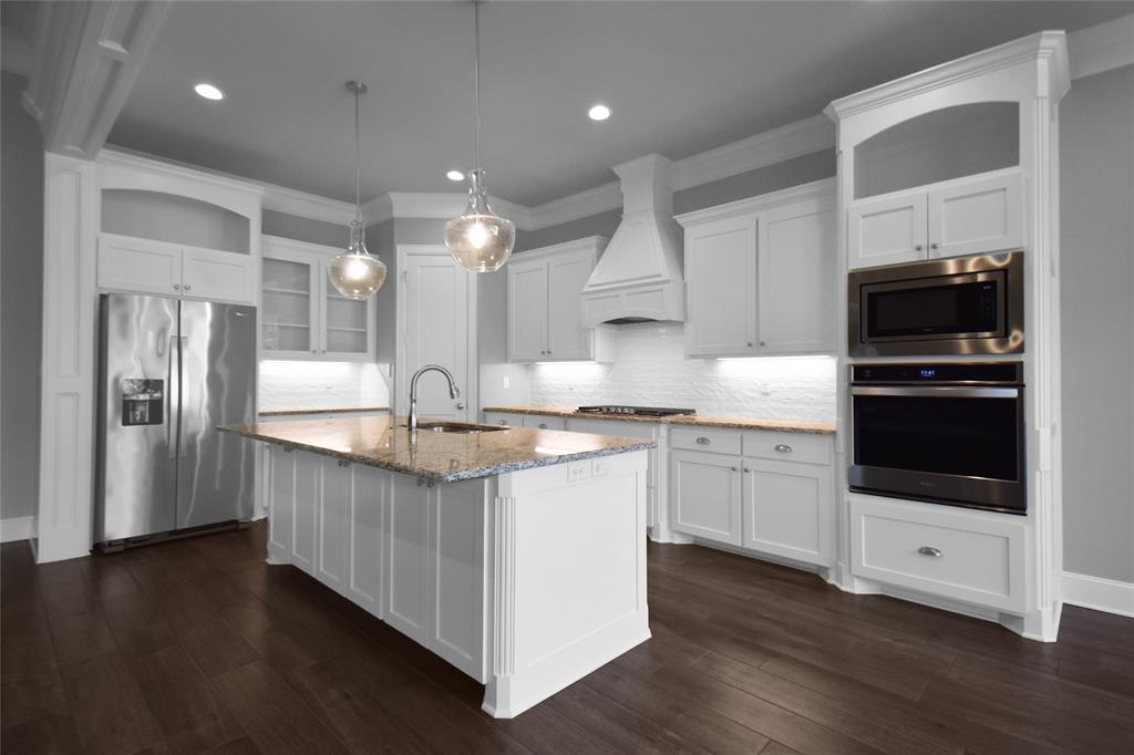 Hadley Court Oak Hollow - Residential