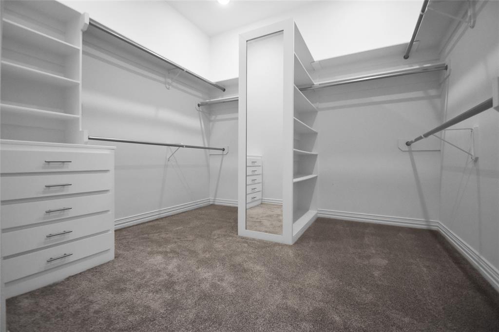 Hadley Court Oak Hollow - Residential