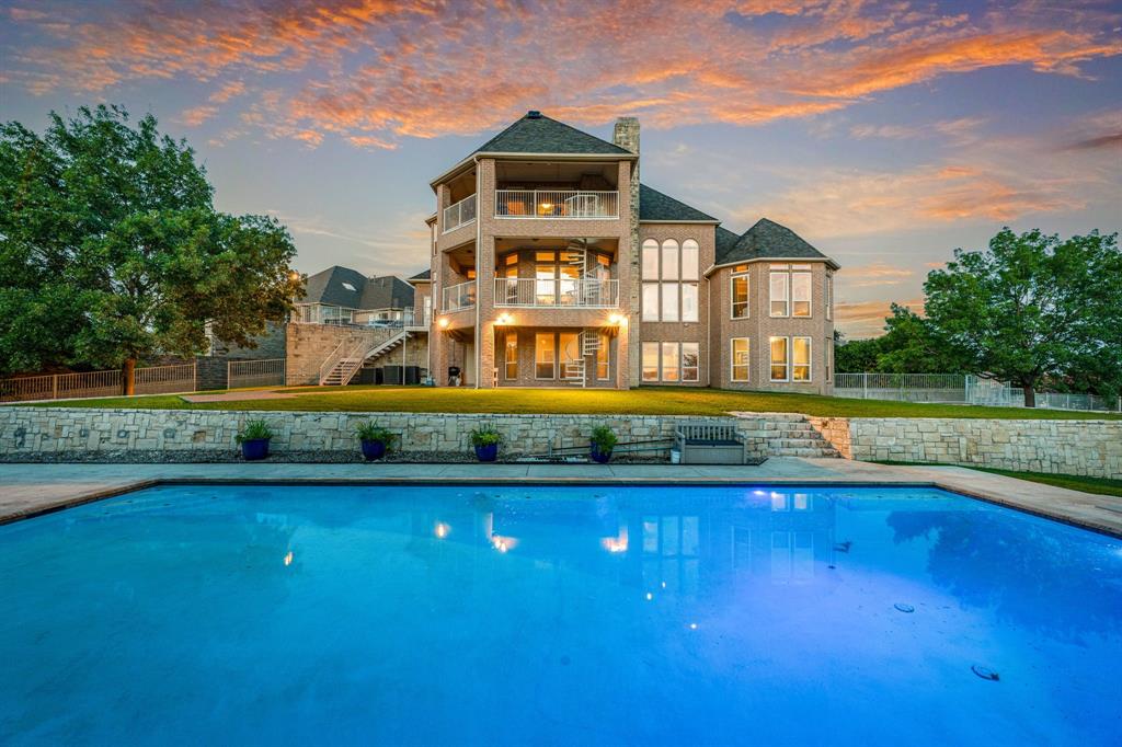 8800 Summit Point Court