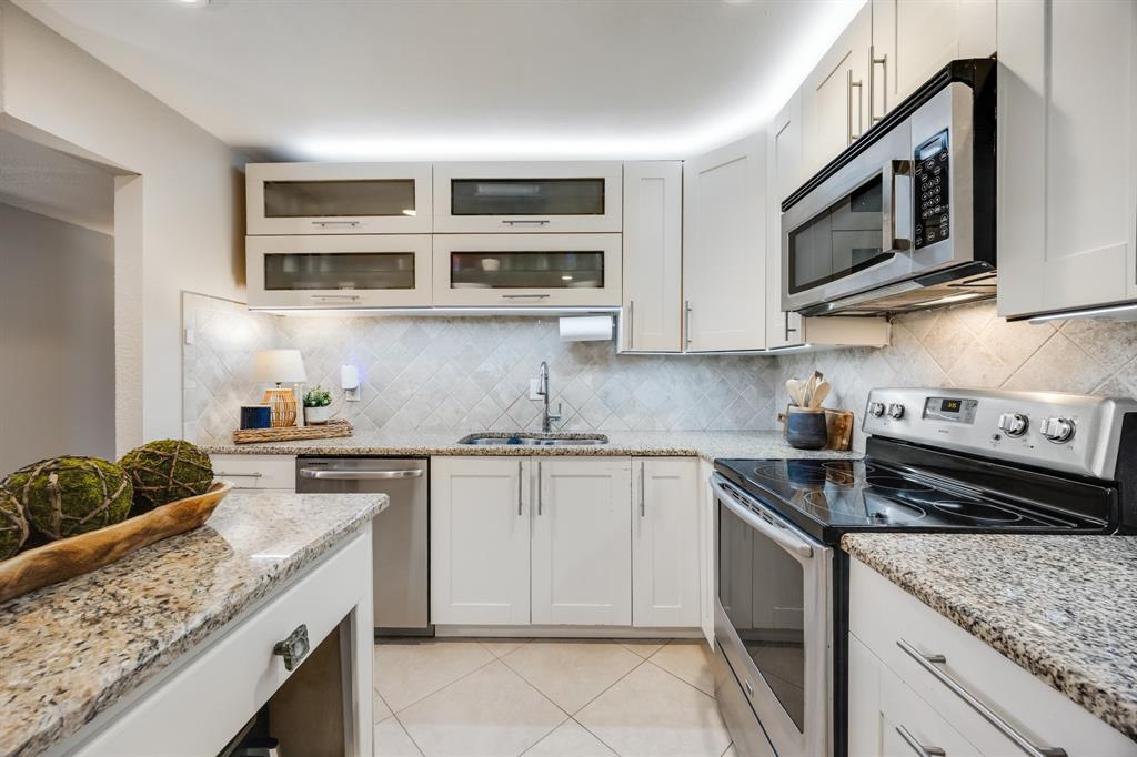 Brookgreen Twnhs 01 - Residential