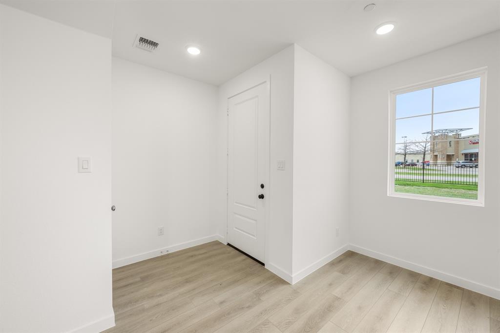 The Pointe at Capp Smith Lake - Residential