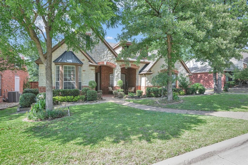 Photo of 12360 Green Ash Drive, Fort Worth, TX 76244 (MLS # 21279922)