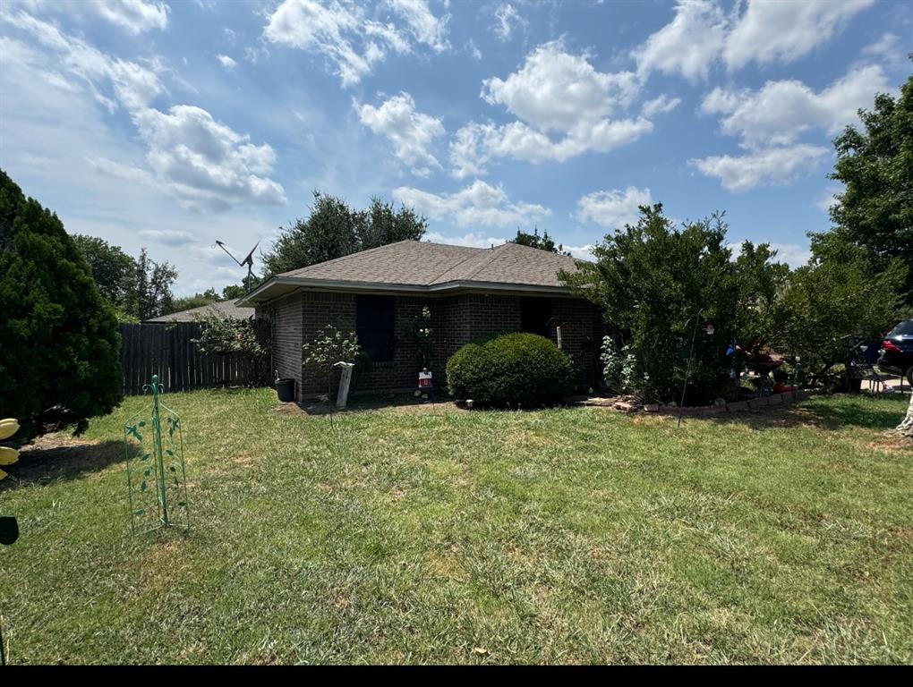 View Sanger, TX 76266 house