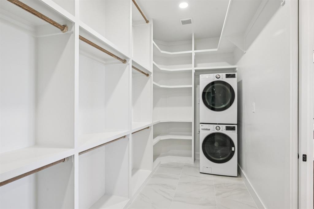 La Madera - Residential