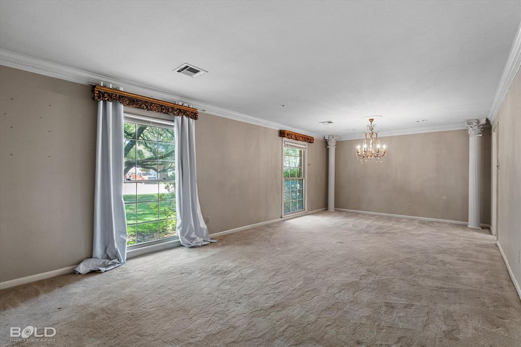 2305 Arlington Place