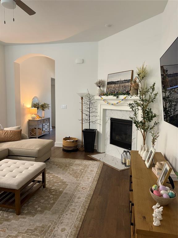 1211 El Sol Boulevard