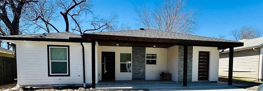 Beautifully remodeled 2-bed, 1-bath duplex in the heart of Grand Prairie. Features an open-concept kitchen with ample cabinets, electric stove, built-in microwave, and washer anddryer connections. Tile flooring and modern fixtures throughout. Large private backyard, perfect for relaxing or entertaining.

No smoking. One pet allowed.
Tenant responsible for all utilities, pest control, and lawn care. Renters insurance required.

Qualifications: 600+ credit preferred, income 3x rent, no evictions or housing-related collections in past 5 years, no felony convictions in past 5 years. Conditional approvals may be considered with higher deposit and or positive rental history.