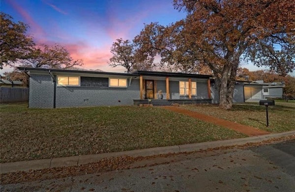 1201 NW 6TH AVE, MINERAL WELLS, TX 76067 - Image 8def5ba29e062bfe7f74bfa7be3e56fe/549330781