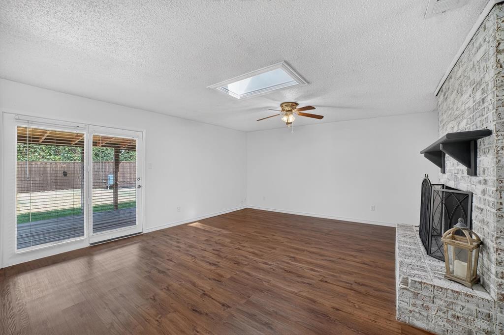 1413 Long Shadow Lane