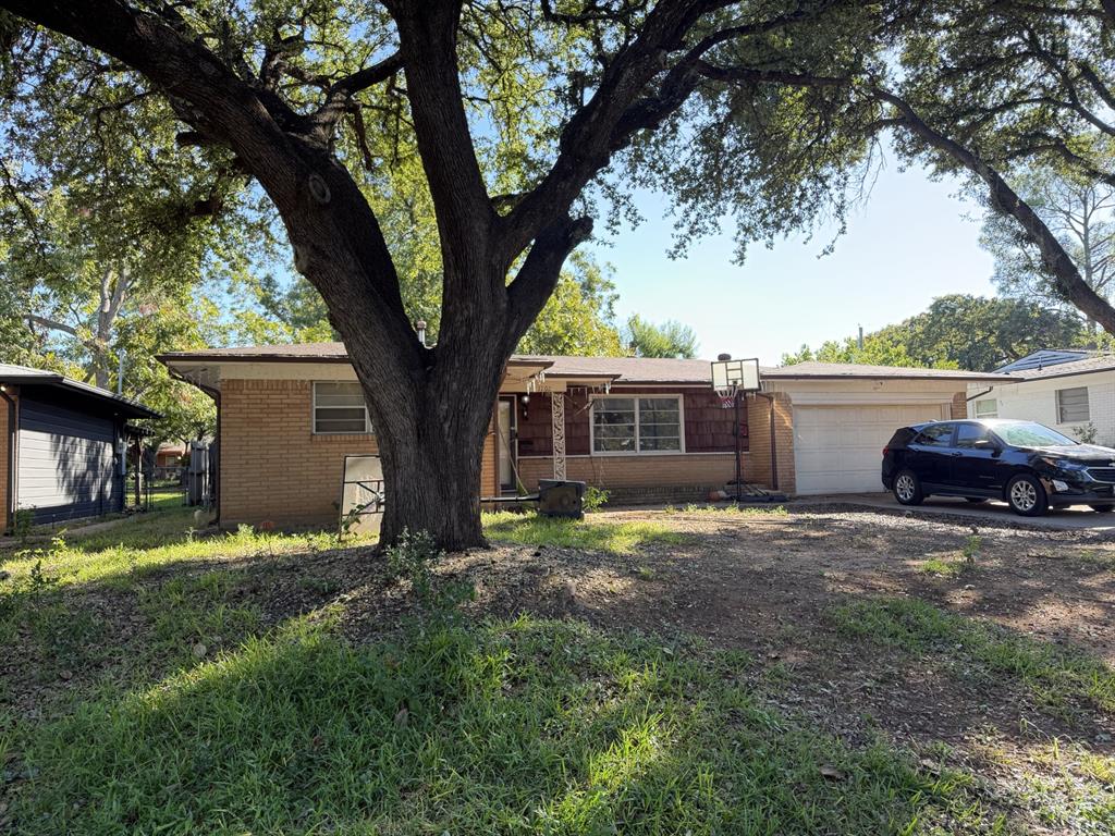 1202 W Tucker Boulevard