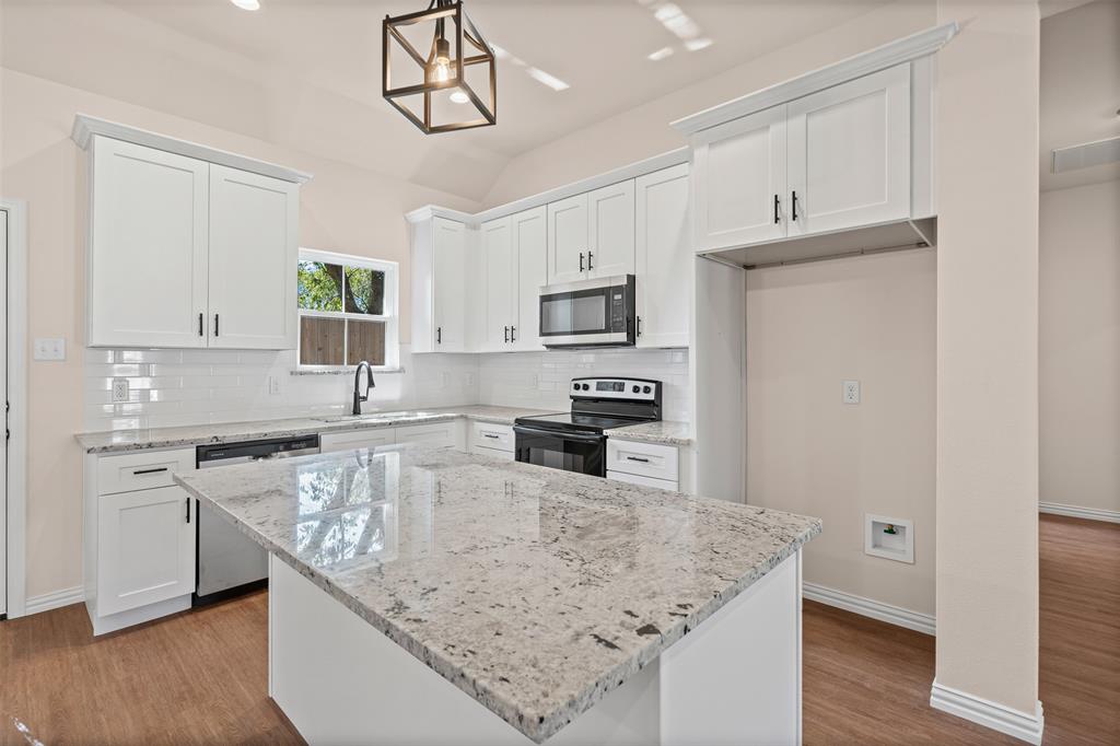901 SW 10th Street