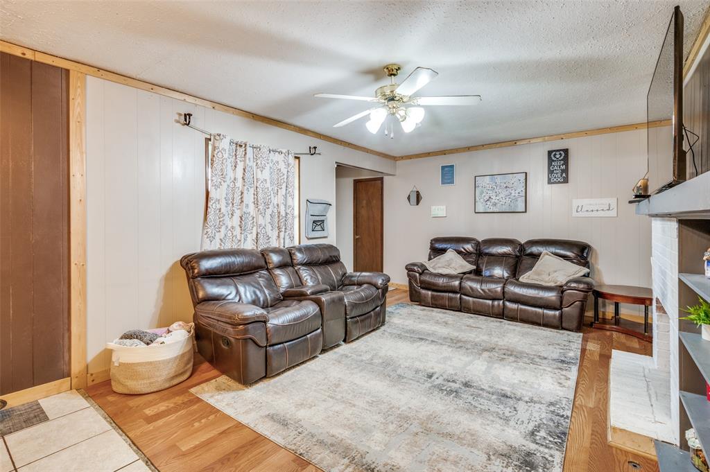 1033 Lydick Lane