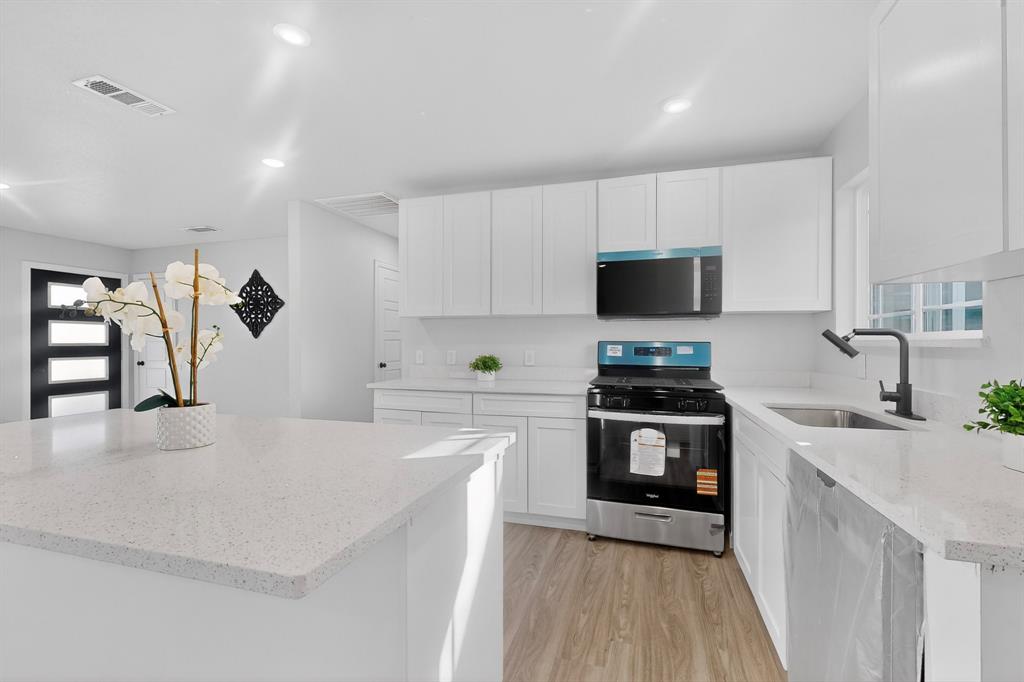 4540 Western Oaks Drive