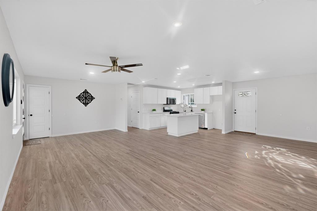 4540 Western Oaks Drive