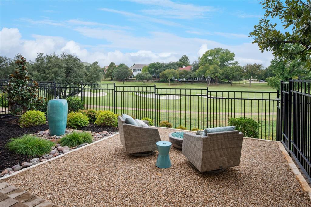 Vue Las Colinas - Residential