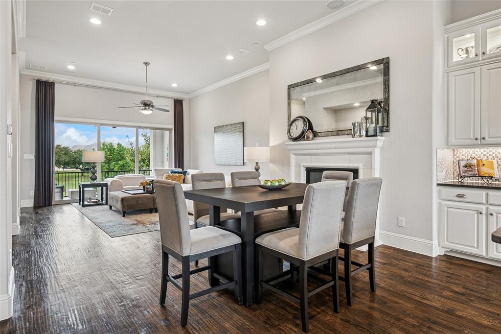 Vue Las Colinas - Residential